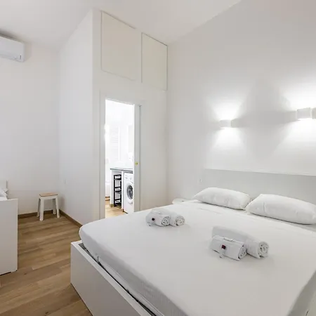 Apartment Navigli Loft, Steps To Darsena Mailand